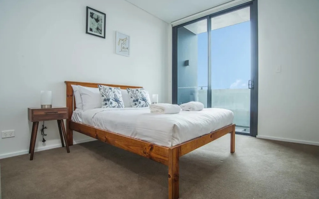 Oud Wood Apartment