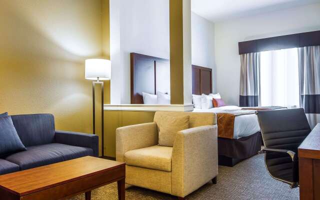 Comfort Suites Woodland - Sacramento Airport