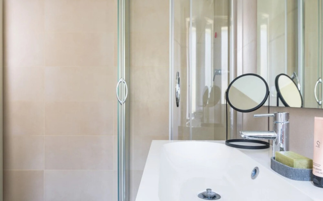 Home at Hotel - Alcuino