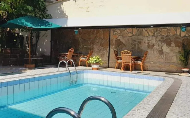 Royal City Hotel-Garden