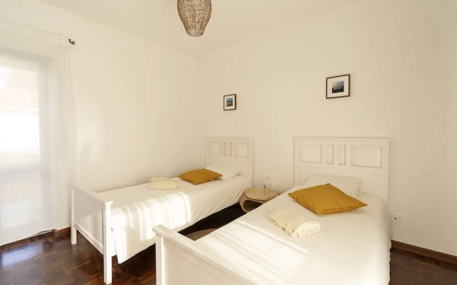 Ericeira Paradise House & Suites