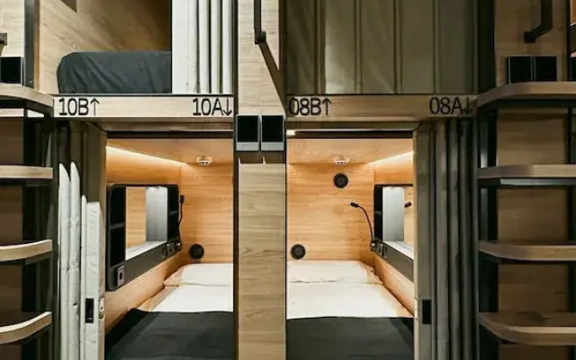 GettSleep Madrid Capsules - Terminal T4S, Departures