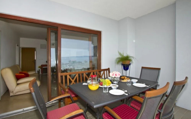 Apartment Topic near Beach