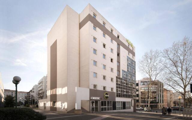Отель B&B Hôtel LYON Centre Monplaisir Франция, Лион - отзывы, цены и фото номеров - забронировать отель B&B Hôtel LYON Centre Monplaisir онлайн вид на фасад