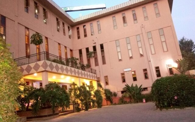 Lush Garden Hotel In Arusha Tanzania From 37 Photos Reviews Zenhotels Com