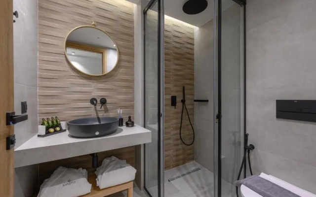Marea Boutique Suites