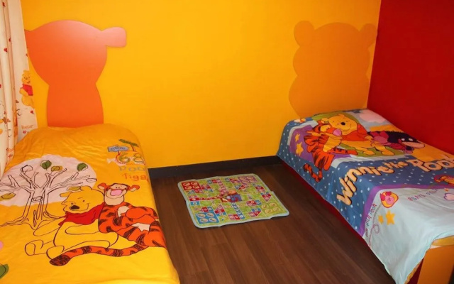 Mickey Mouse Signature Suite