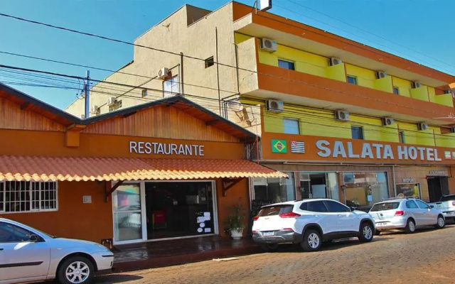 Salata Hotel