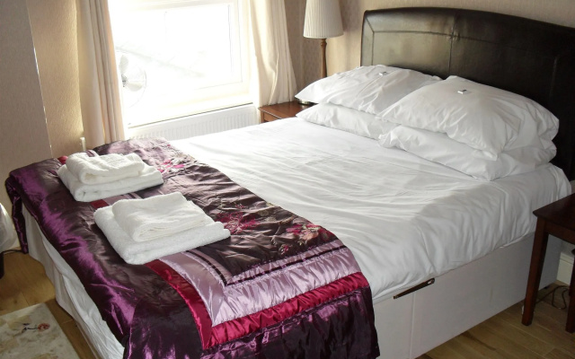 Beech Mount Hotel - Free Parking