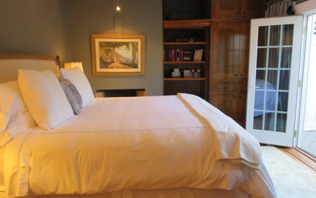 Inn St Helena