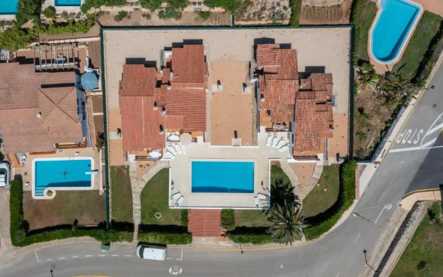 Villas 83A/B Nord, Sud, Son Bou