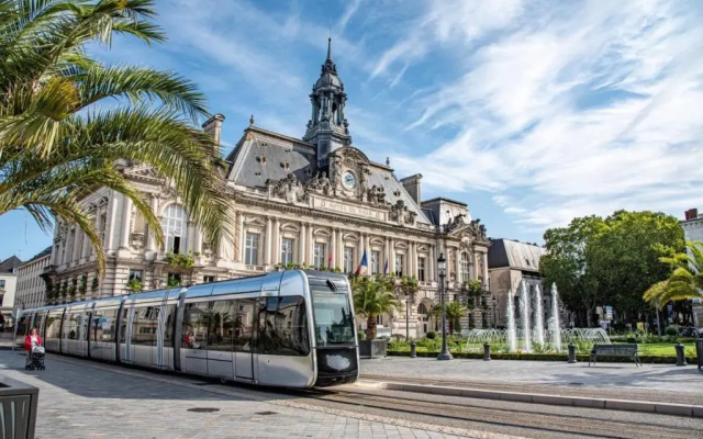 Les Lys Lumineux Élégant Raffiné Tours