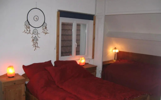 Familiensuite, zwei Zimmer, Mitbenutzung von Küche und Bad