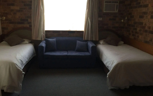 Kinross Inn