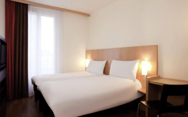 Mercure Paris Butte Montmartre Basilique