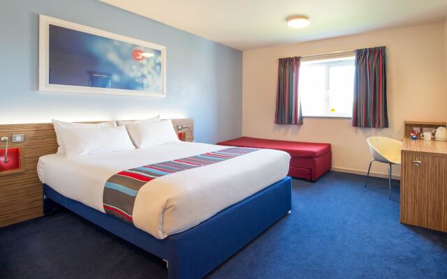 Отель Travelodge Croydon Central вид на фасад