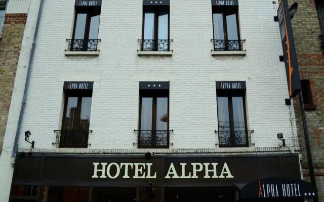 Отель Alpha Tour Eiffel Булонь-Бийанкур вид на фасад