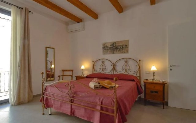 Amuni' Apartments