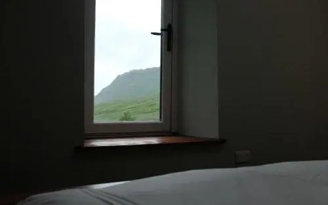 Raise Cottage