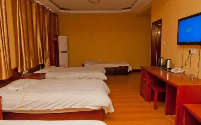 Guanxian Shuangying North Ring Express Hotel