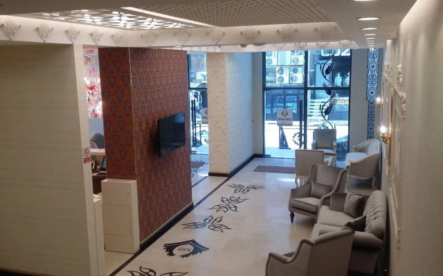 MB Deluxe Hotel
