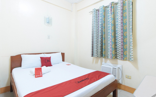 Reddoorz @ Golden Park Inn La Union