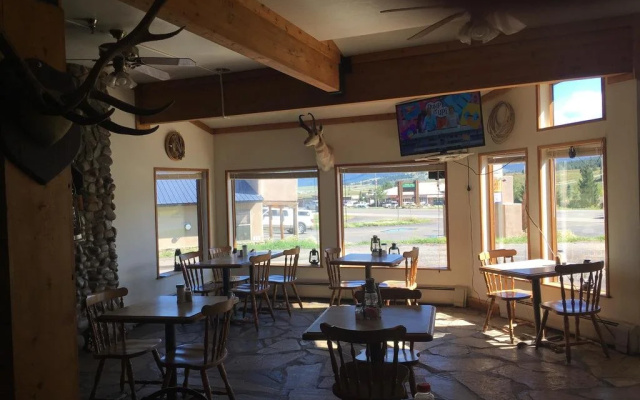 Elk Horn Lodge