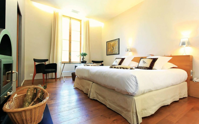 Hotel Château Des Alpilles