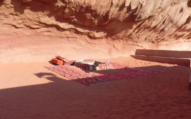 Explore Wadi rum camp