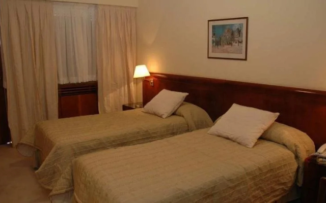Hotel Dr. Cesar C. Carman