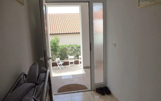 Apartments Tisa-with Seaview