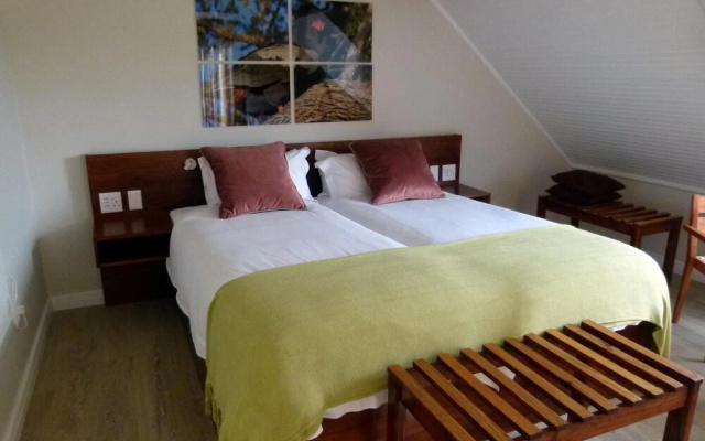 Fish Eagle Lodge