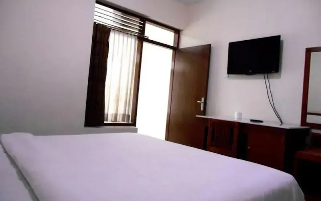 Frances Hotel