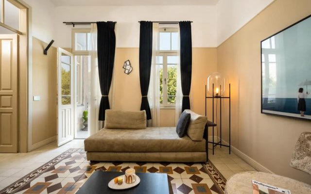 Assemblage Boutique
