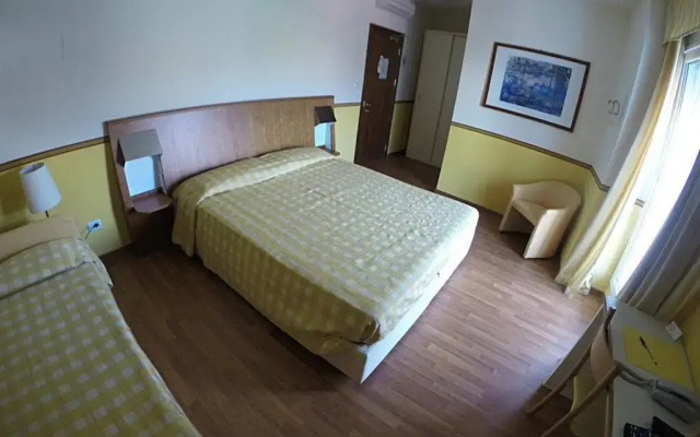 Hotel Romeo