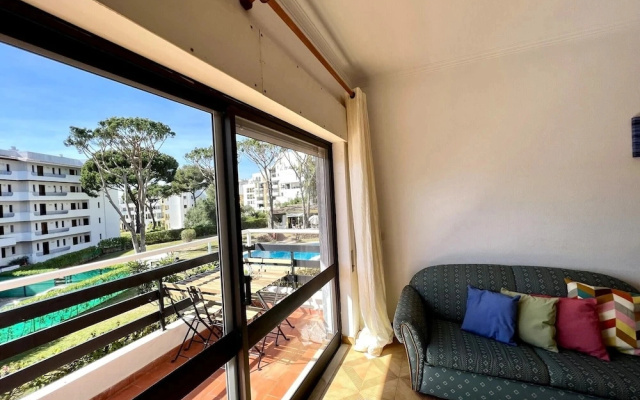 Vilamoura Palm Tree With Pool by Homing