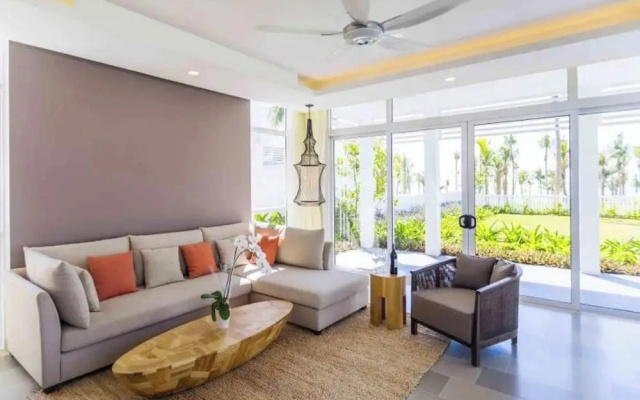 Premier Village Beach Villas