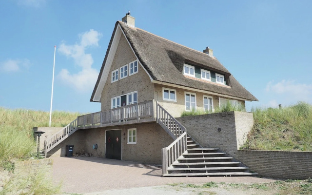 Villa in Midsland Near the Sea