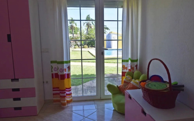 Ch4316 in Denia With 4 Bedrooms and 3 Bathrooms