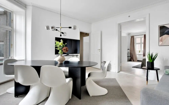 Sanders Stage - Cute 3-bdr Apt Near Nyhavn