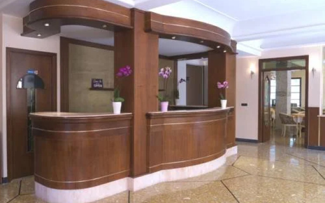 Hotel Flora