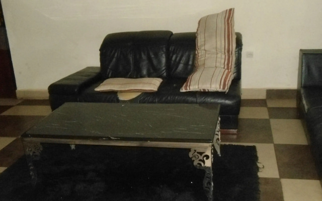 Airport luxury motel