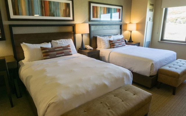 Exquisite Condo, Great for Families, Ski in/out by RedAwning - Save 20% on 7+ Nights!