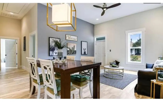 Incredible New 3BR2BA Near Downtown