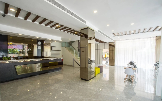 OYO 676 Nasa Hotel