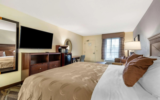 Quality Inn Windsor Mill - Baltimore