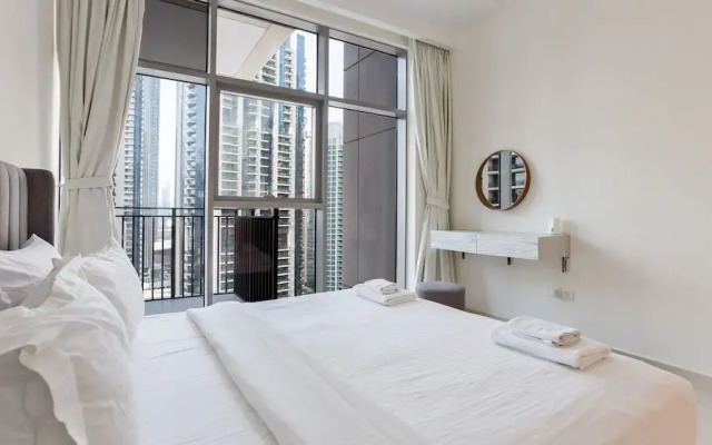 Luxury StayCation - Huge 2 Bedroom Lav