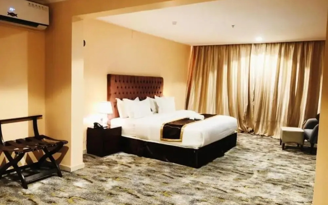 Starfish Alhawra Hotel