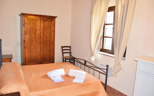Residence with swimming pool in Campiglia Marittima