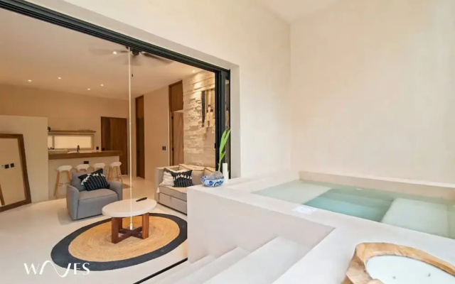 Spacious 3 Br w Private Pool Exclusive Gym
